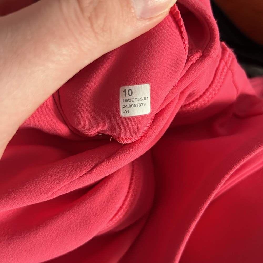 Lululemon Align V-Neck Bra *Light Support, C/D Cup
Glaze Pink - Picture 4 of 4